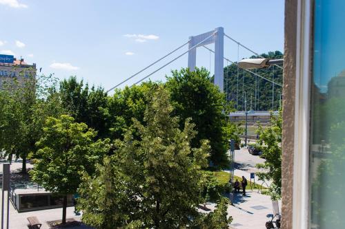 Budapest Downtown Riverfront — 4-Star Luxury Hotel in Budapest, Hungary