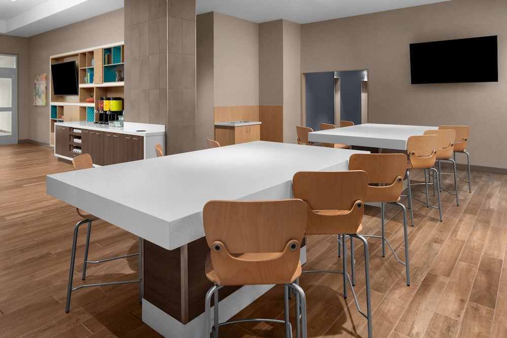 Home2 Suites by Hilton Hobbs - photo 21