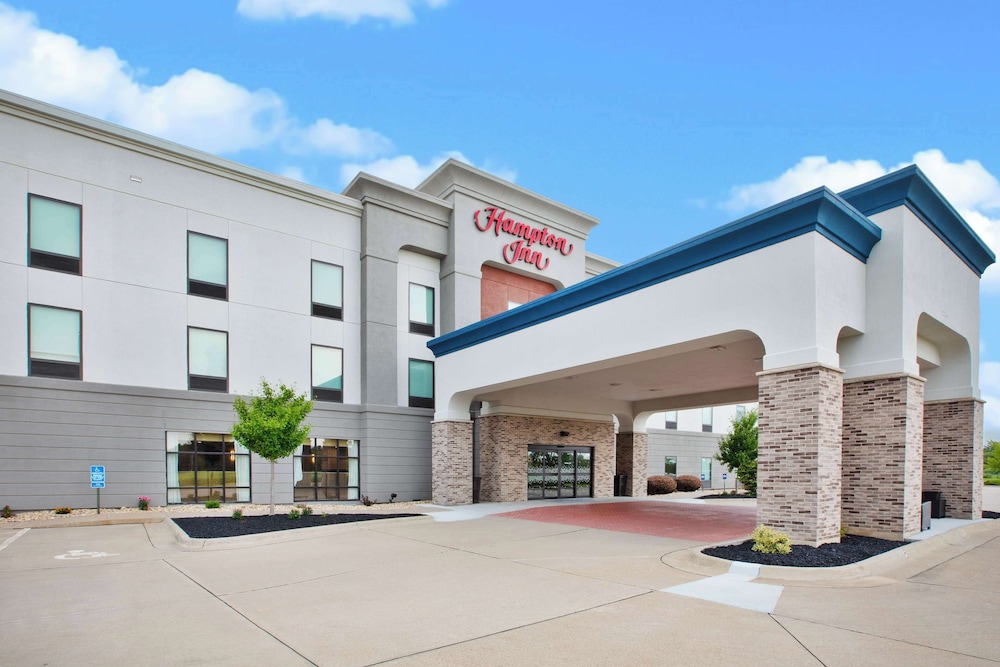 Hampton Inn Clinton IA - featured photo