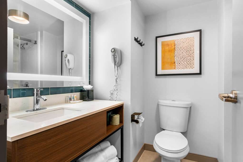 Comfort Inn & Suites York North - photo 18