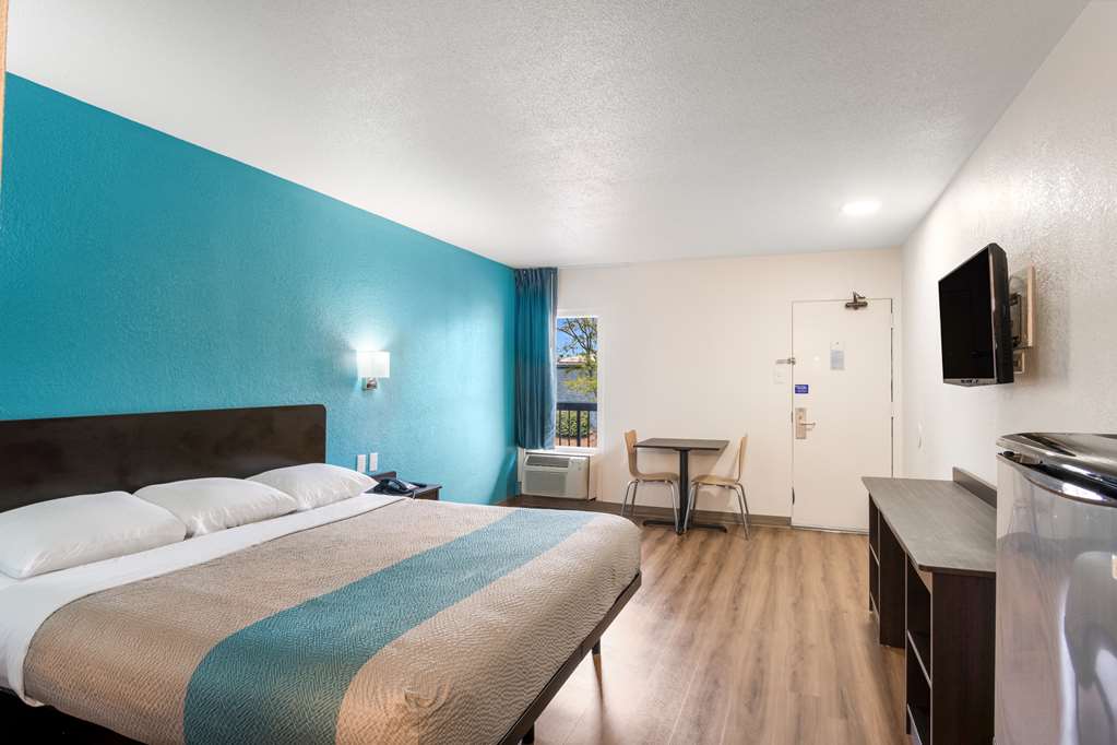 Motel 6 Lexington KY Airport - photo 11