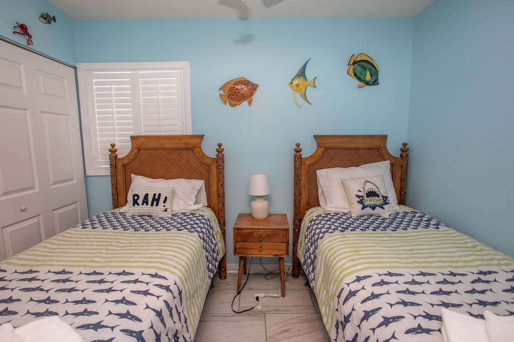 0712 Waters Edge Resort 3 Bedroom Condo by RedAwning - photo 12