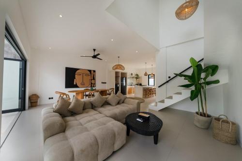 Villa Aura Spacious 1BR Private Pool Luxury Villa — 4-Star Luxury Hotel in Seminyak, Indonesia