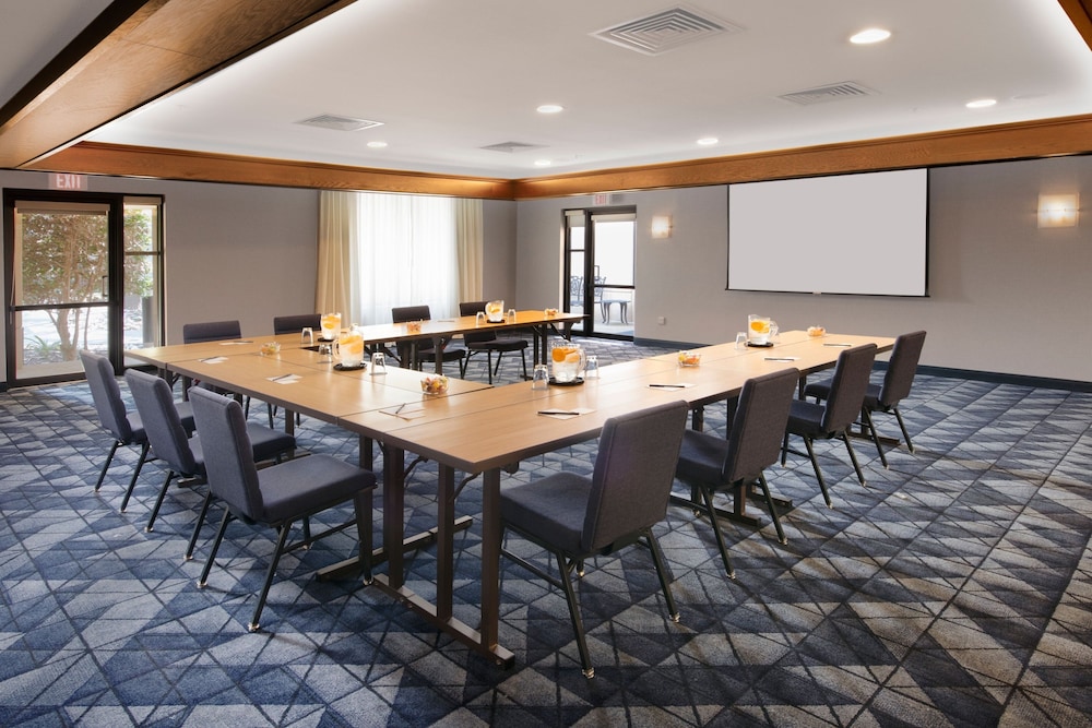 Courtyard by Marriott Dallas Plano in Legacy Park - photo 25