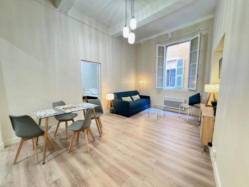 Aparthotel Riviera Cocon du Moulin Old Town Promenade Des Anglais in Nice, France