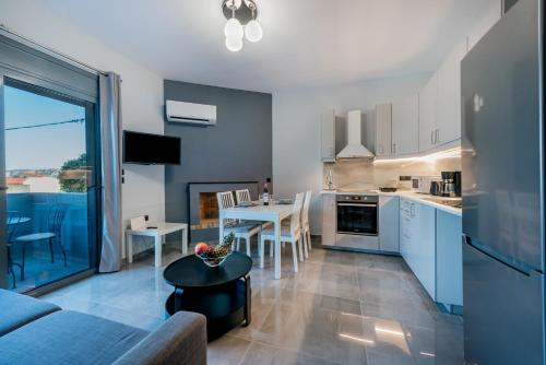 Eramel Cozy Apartment with Sea View — 4-Star Luxury Hotel in Rodos, Greece