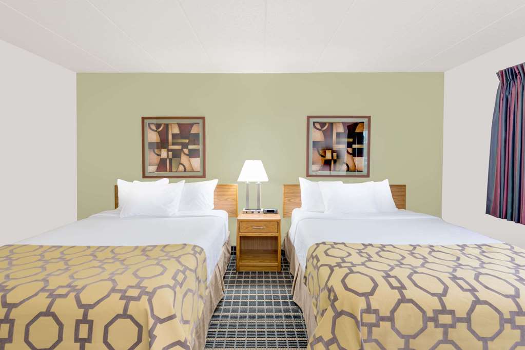 Baymont by Wyndham Marshalltown - photo 10