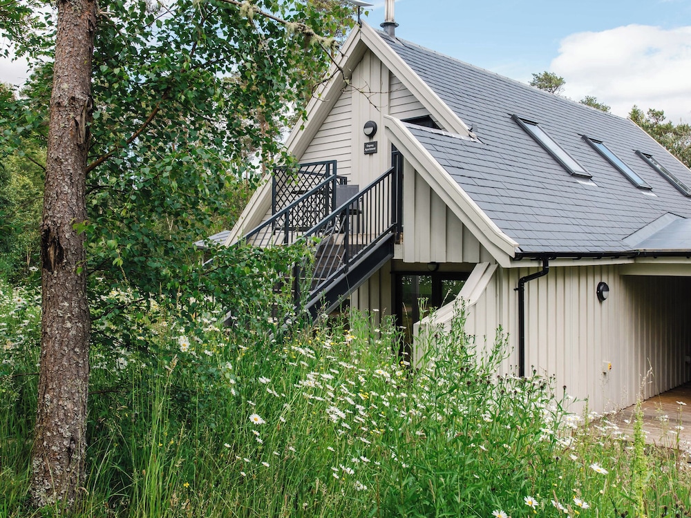 Osprey Apartment — 4-Star Luxury Hotel in Kingussie, United Kingdom