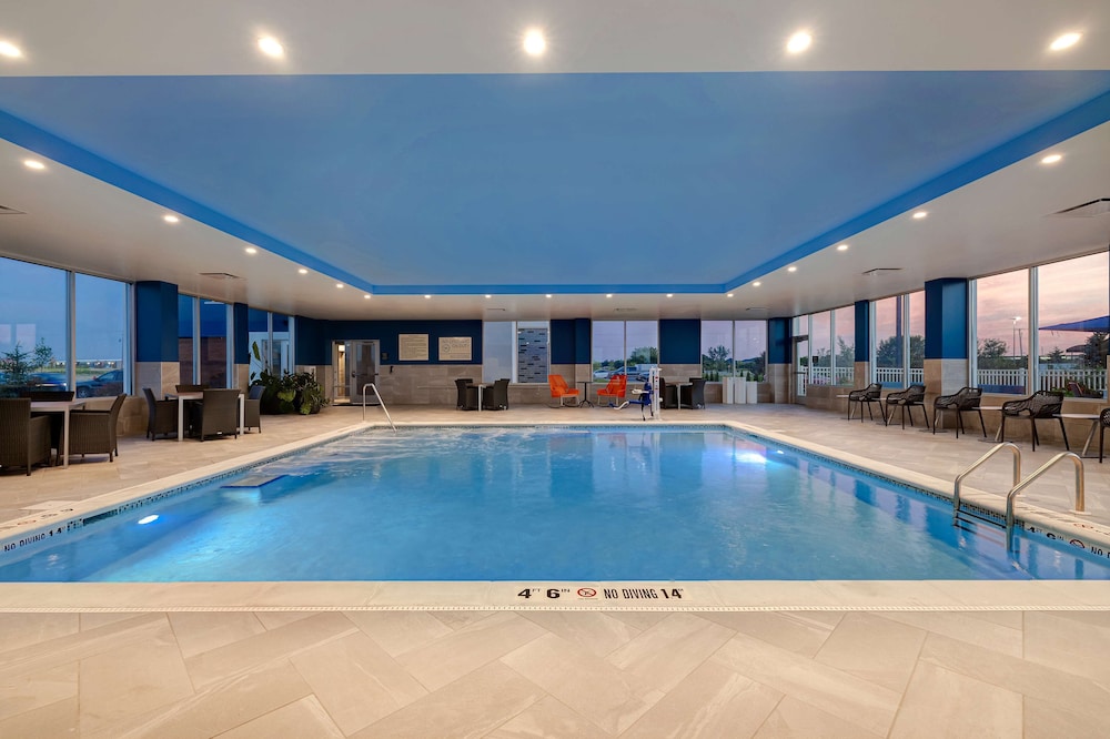 Hampton Inn Crown Point - photo 16