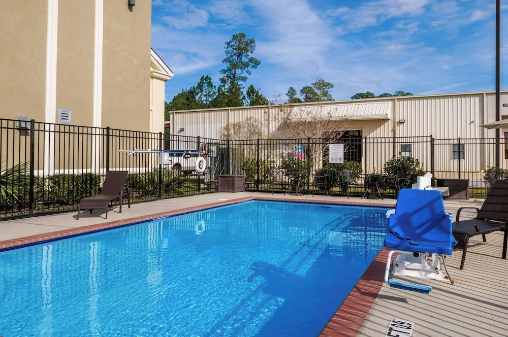 Quality Inn & Suites Slidell - photo 34