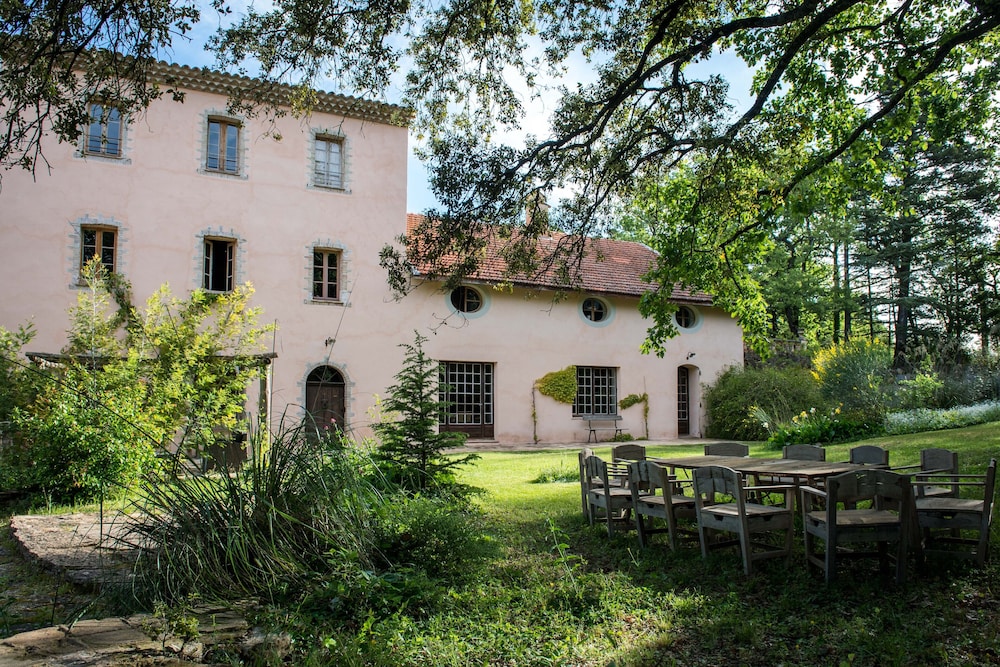 Commanderie de Peyrassol — hotel in Flassans-Sur-Issole