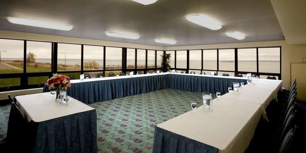 Edgewater Hotel & Waterpark - photo 20