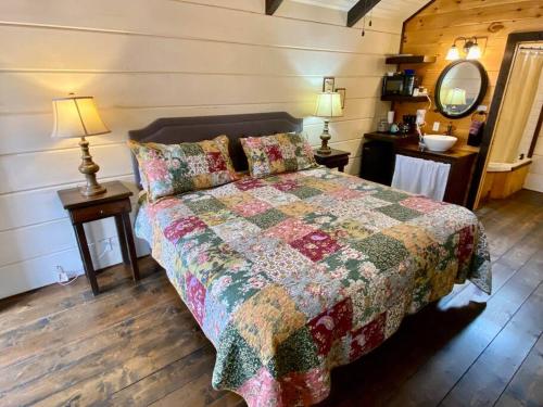 Tiny Home Cottage Near the Smokies #3 Ingrid - photo 4