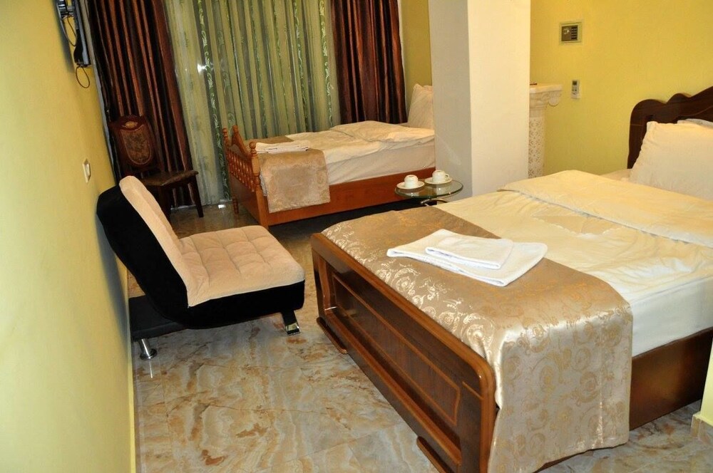 Guestroom