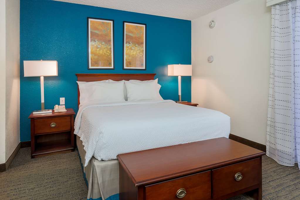 Hawthorn Suites by Wyndham Tinton Falls - photo 10