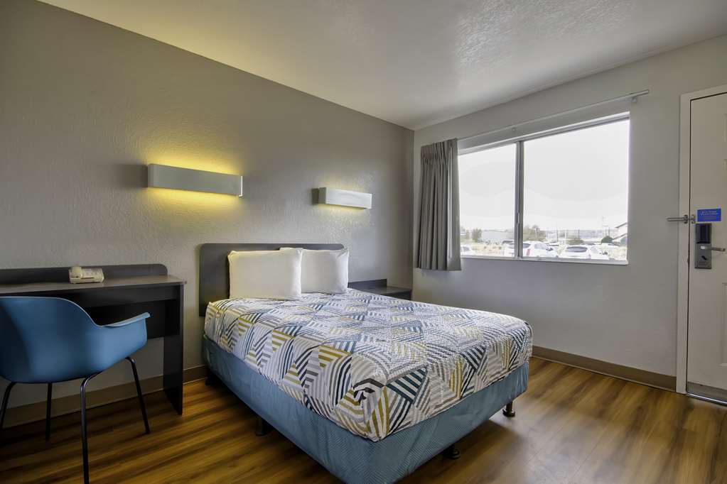 Motel 6 Farmington NM - photo 10
