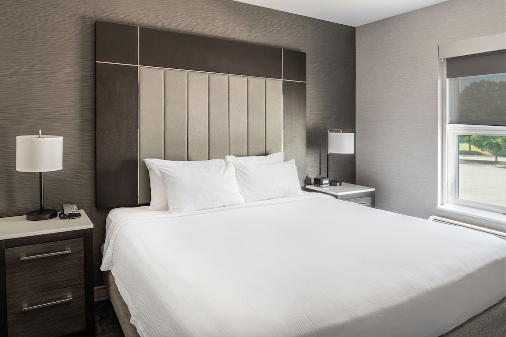 Residence Inn by Marriott Boston Concord - photo 11