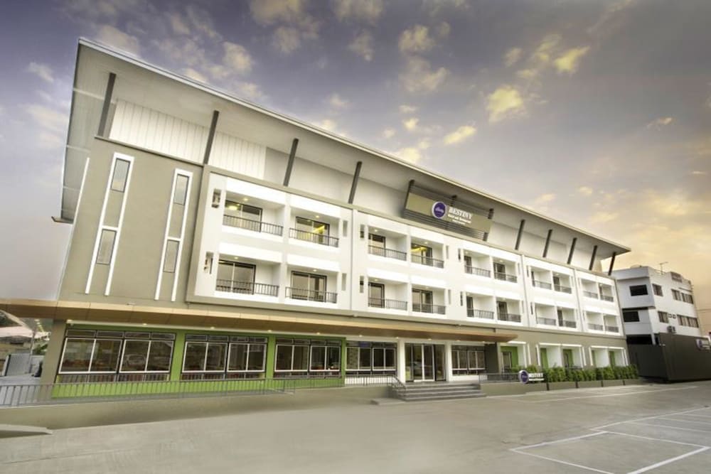 Bestiny Hotel and Restaurant PHETCHABUN — hotel in Nong Phai