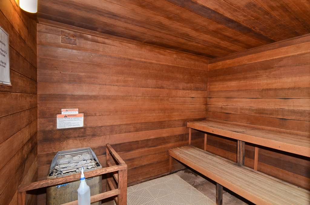 Best Western Plus Vancouver Mall Dr. Hotel & Suites - photo 8