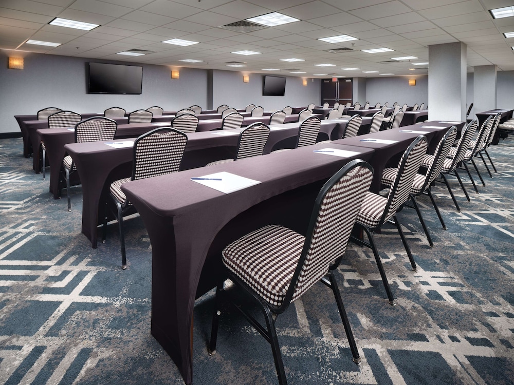 DoubleTree by Hilton Hotel Chattanooga Downtown - photo 38