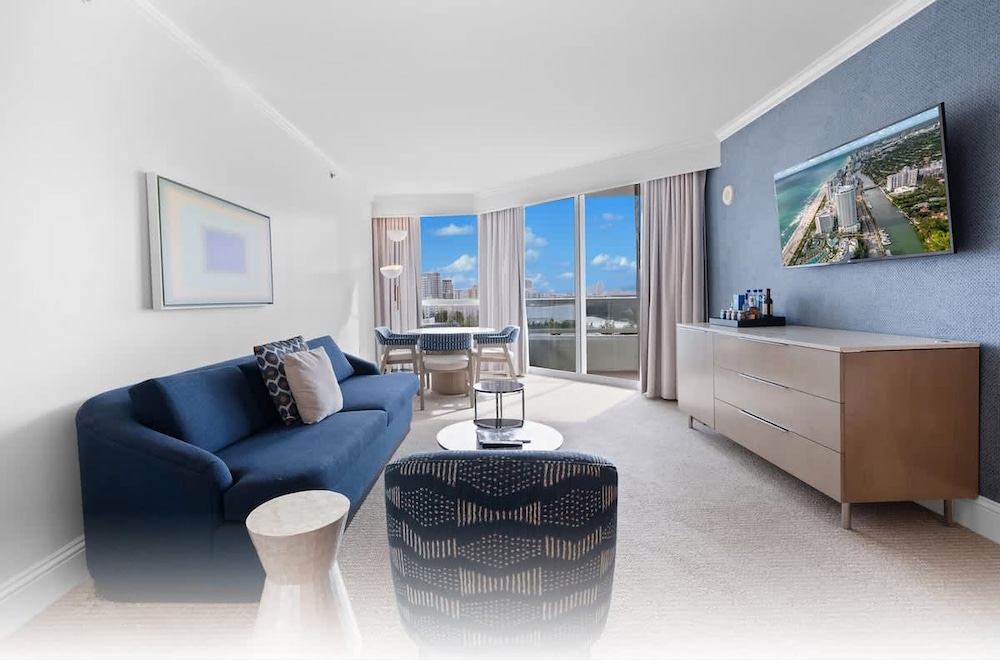 Fontainebleau Miami Beach Private Luxury Suites - photo 200