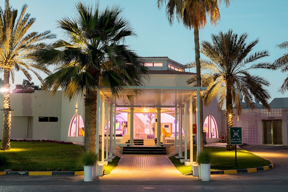 Smartline Bin Majid Beach Resort