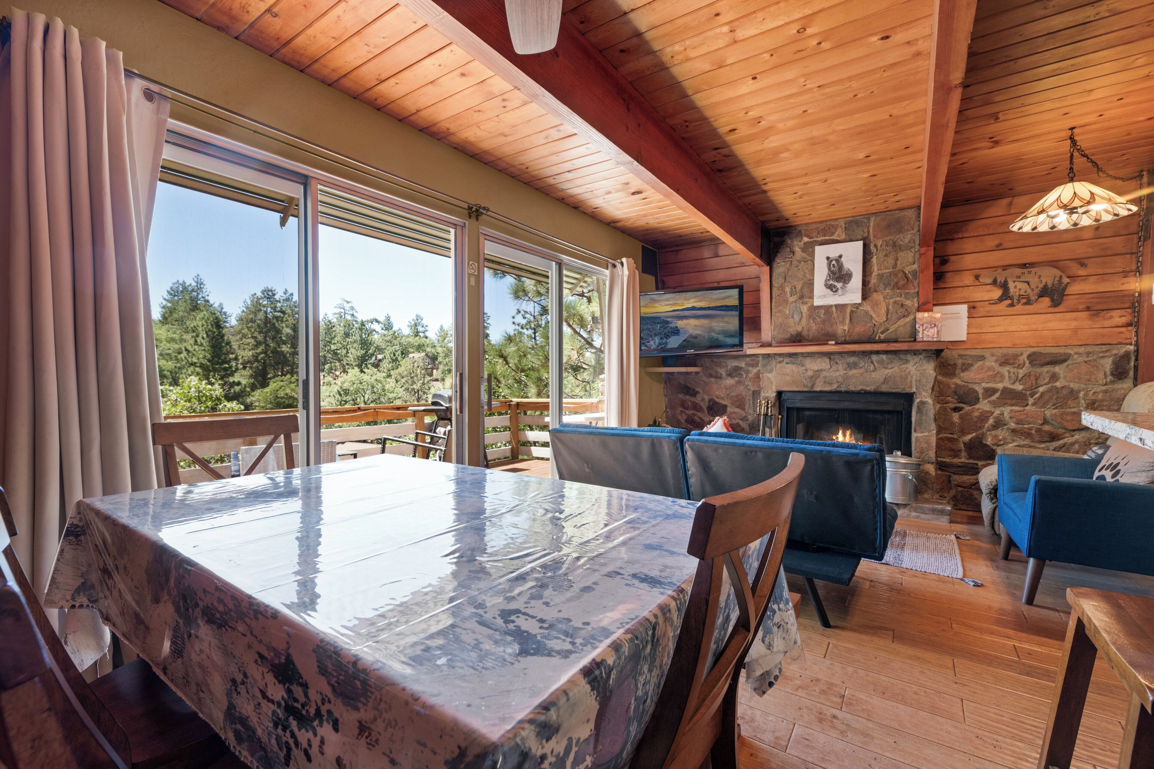 Bear Claw Inn - photo 10