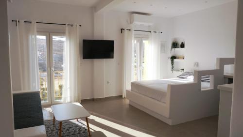 Οtto Apts — 4-Star Luxury Hotel in Kythnos, Greece