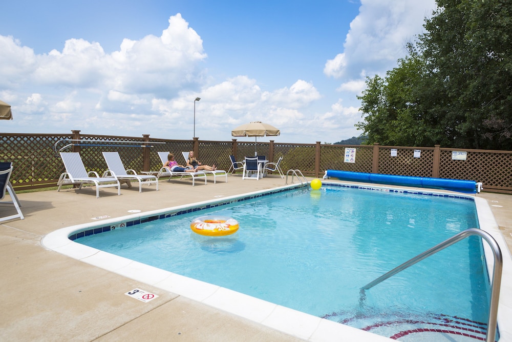 Lefevre Inn and Resort - photo 28