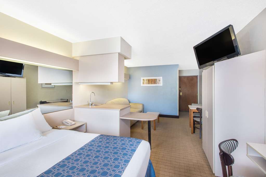 Microtel Inn & Suites by Wyndham Seneca Falls - photo 14