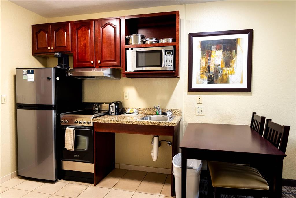 MainStay Suites Coralville Iowa City - photo 38