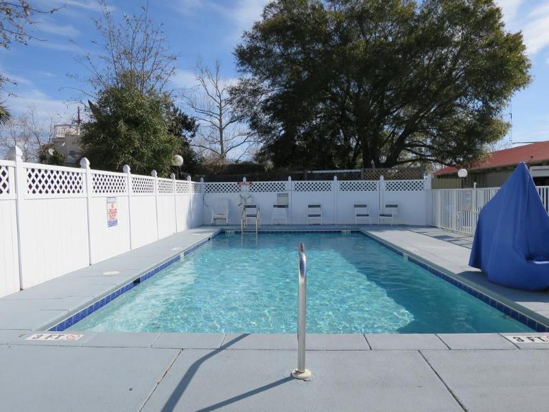 Red Roof Inn Panama City Beach - photo 21