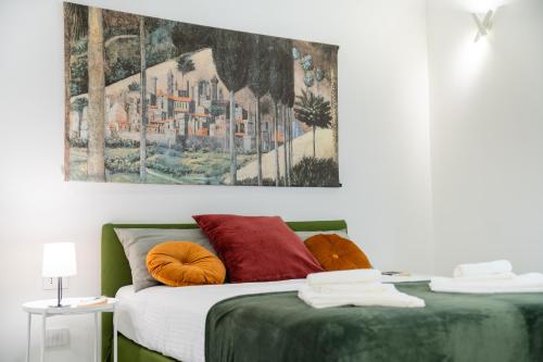 Modern Apartment — 4-Star Luxury Hotel in Milan, Italy