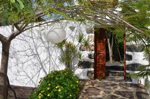 Villa El Inti — 4-Star Luxury Hotel in Tinajo, Spain