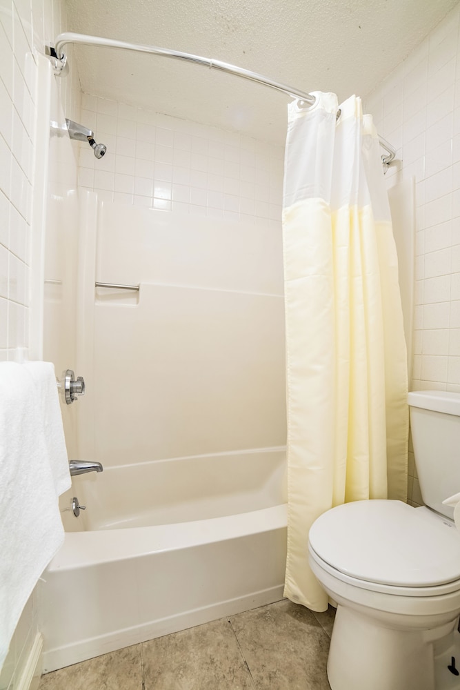 Town and Country Inn & Resort - photo 26