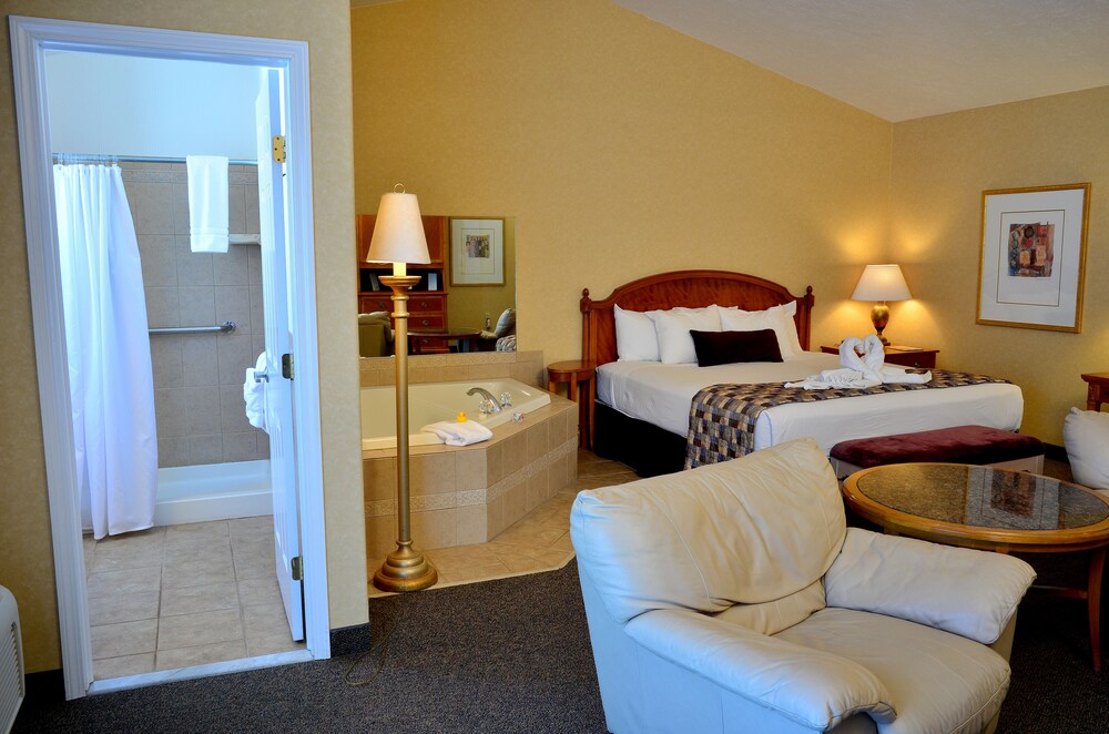 Skaneateles Suites - photo 51