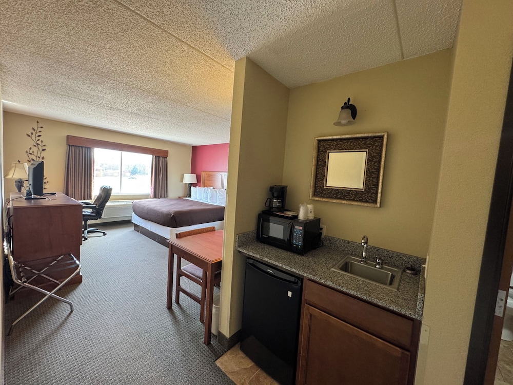 AmericInn by Wyndham McAlester - photo 15