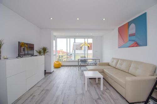 Poça Beach Apartment — 4-Star Luxury Hotel in Estoril, Portugal
