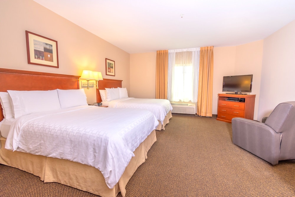 Candlewood Suites Houston I 10 East by IHG - photo 32