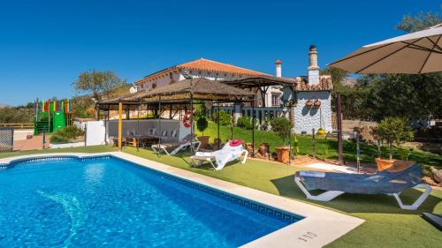 Casa Rural Cayara by Ruralidays — 4-Star Luxury Hotel in Antequera, Spain