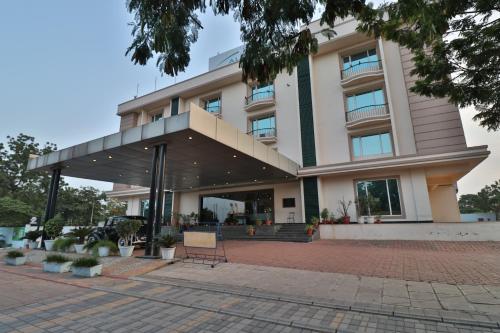 Hotel Allum in Bellary, India