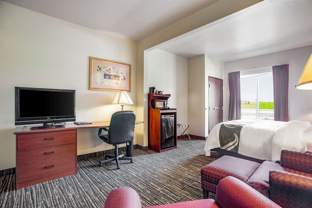 Quality Inn Parsons North - photo 14