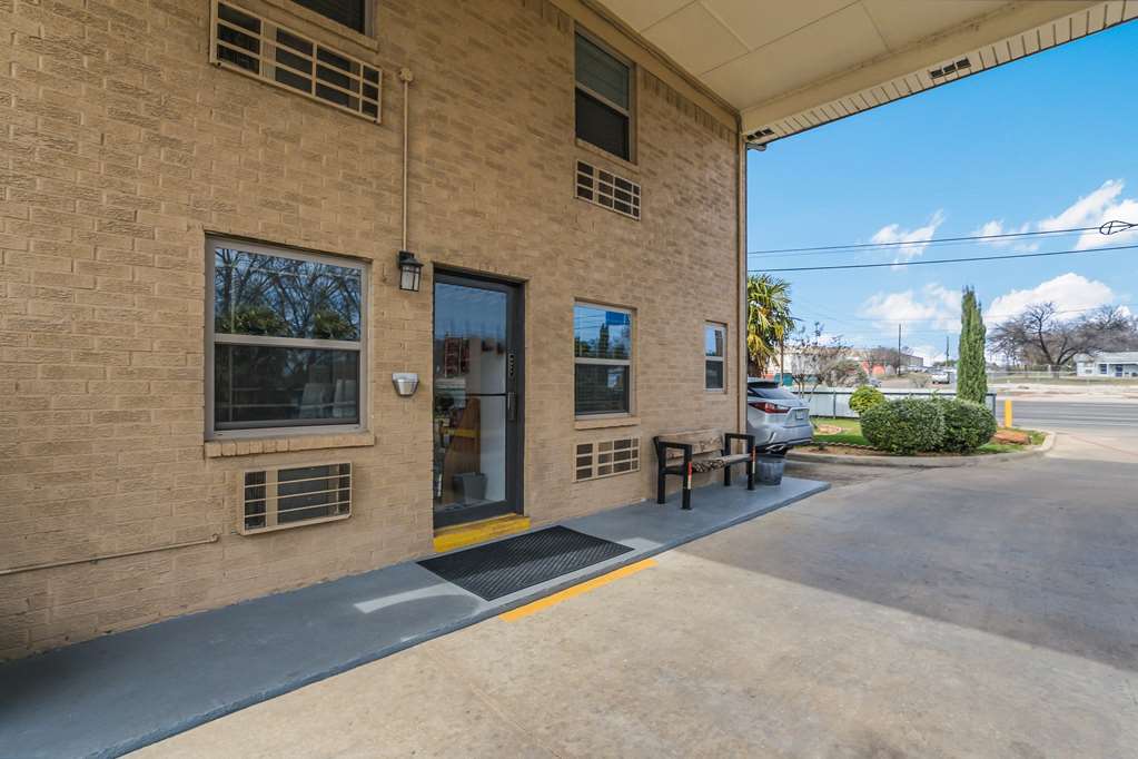 Motel6 Dallas TX - photo 7
