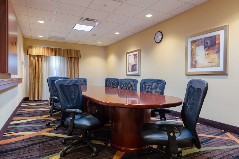 Hampton Inn Ringgold Ft. Oglethorpe - photo 22