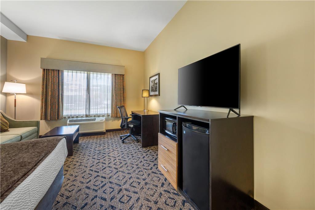 Best Western Plus College Park Hotel - photo 28