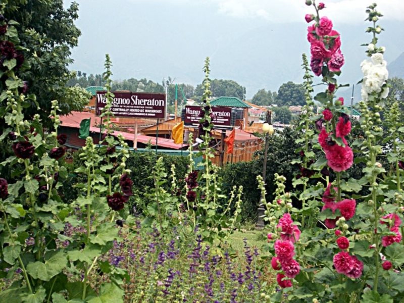 Wangnoo Sheraton Group Of Houseboats — 4-Star Luxury Hotel in Srinagar, India