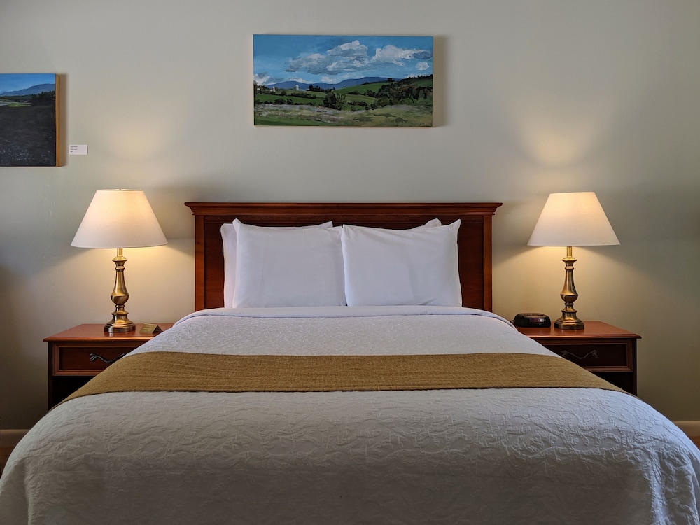 Harwood Hill Motel - photo 13