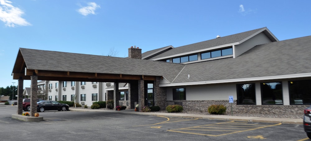 FairBridge Inn & Suites in Thorp WI - photo 35