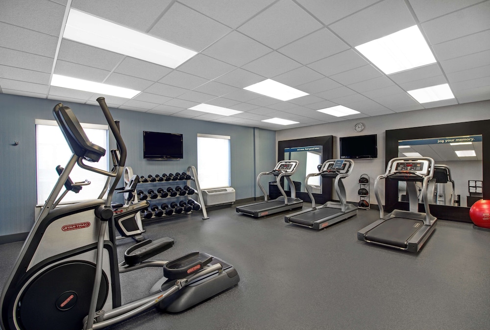 Hampton Inn & Suites Syracuse Dewitt - photo 38