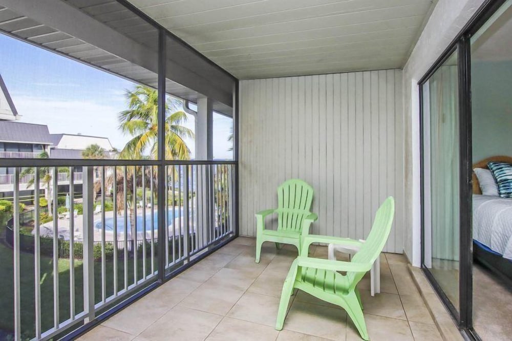 Mariner Pointe 323 - photo 22